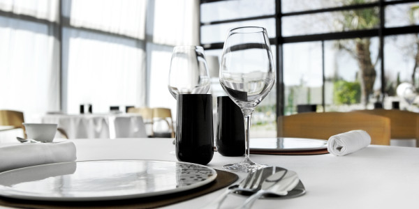 Tramitación de Licencias Apertura / Actividad y Permisos en Penedès i Garraf · Permisos de Apertura Restaurantes